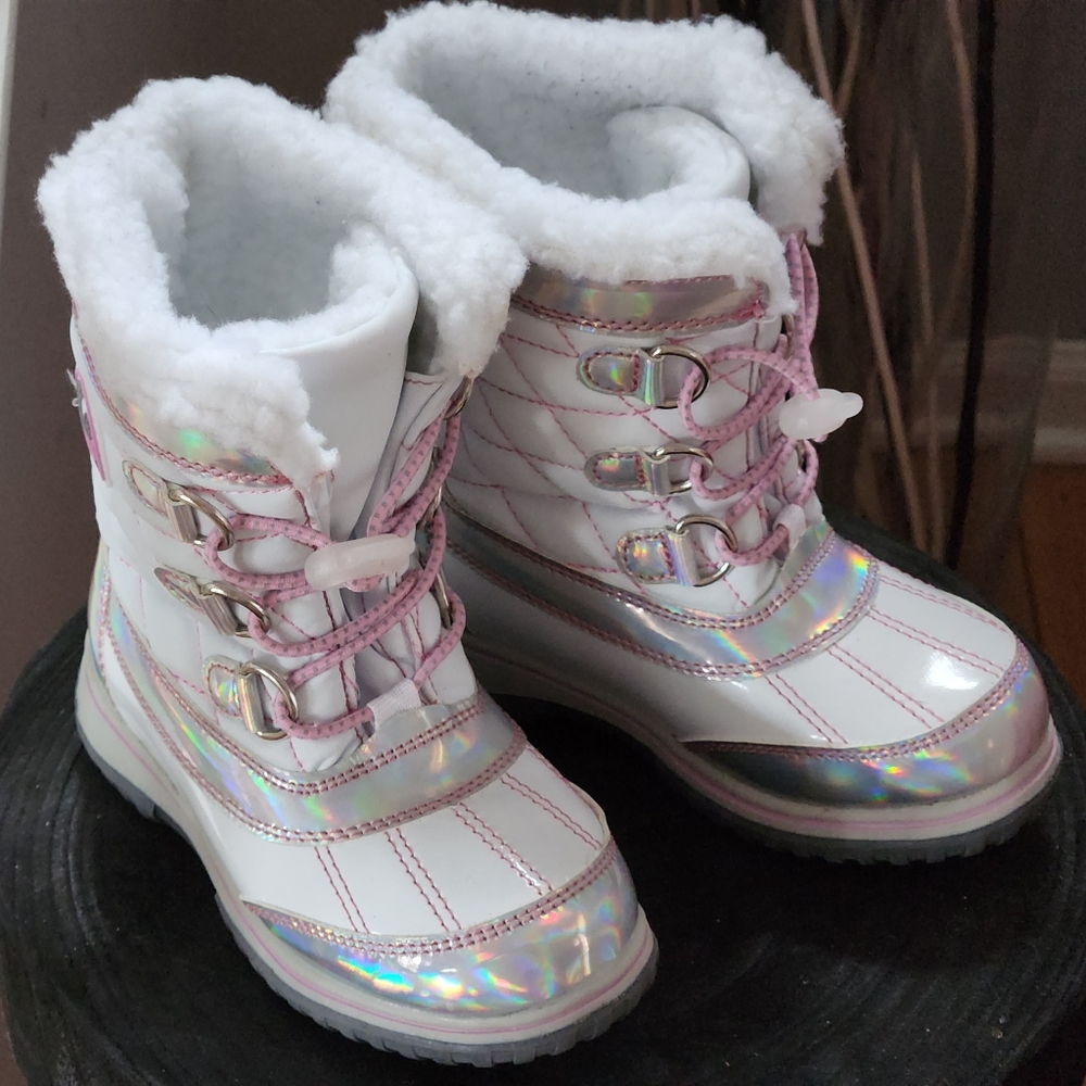 Toddler Size 10 White Totes Boots